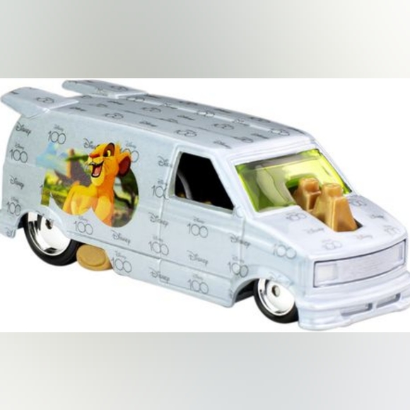 Hot Wheels Character Cars Disney 100 - Simba NWT - Picture 2 of 6